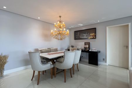 Apartamento à venda com 194m², 4 quartos e 3 vagas Apartamento à venda com 194m², 4 quartos e 3 vagasSala