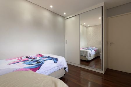 Apartamento à venda com 194m², 4 quartos e 3 vagas Apartamento à venda com 194m², 4 quartos e 3 vagasSuíte 2