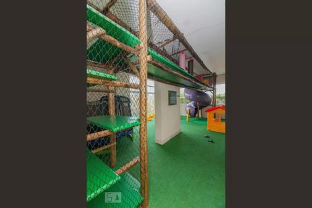 Apartamento à venda com 194m², 4 quartos e 3 vagas Apartamento à venda com 194m², 4 quartos e 3 vagasBrinquedoteca