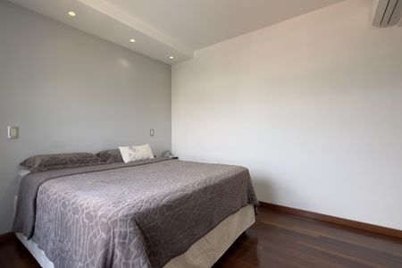 Apartamento à venda com 194m², 4 quartos e 3 vagasSuíte 1