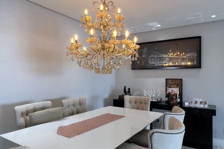 Apartamento à venda com 194m², 4 quartos e 3 vagas Apartamento à venda com 194m², 4 quartos e 3 vagasSala