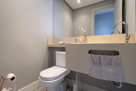 Apartamento à venda com 194m², 4 quartos e 3 vagas Apartamento à venda com 194m², 4 quartos e 3 vagasLavabo