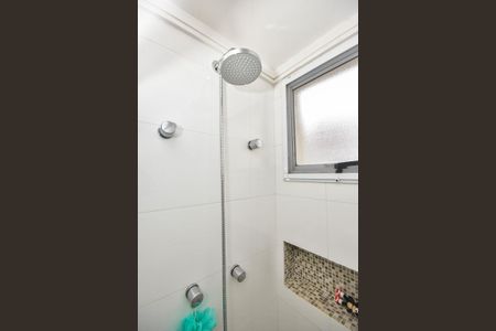 Apartamento para alugar com 96m², 2 quartos e 2 vagasChuveiro do Banheiro