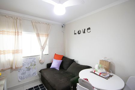 Sala de casa para alugar com 1 quarto, 40m² em Vila Mazzei, São Paulo