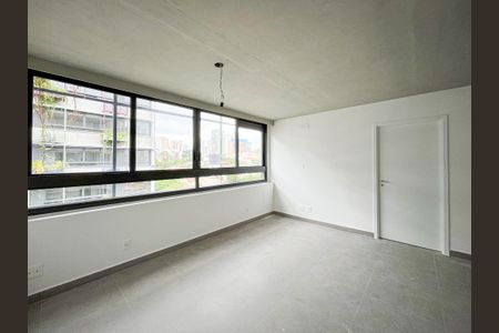 Sala de apartamento à venda com 2 quartos, 66m² em Vila Ipojuca, São Paulo