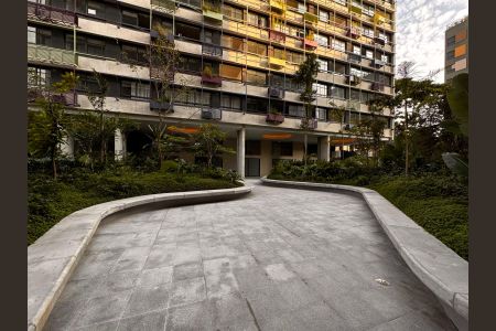 Apartamento à venda com 66m², 2 quartos e 1 vagaÁrea comum