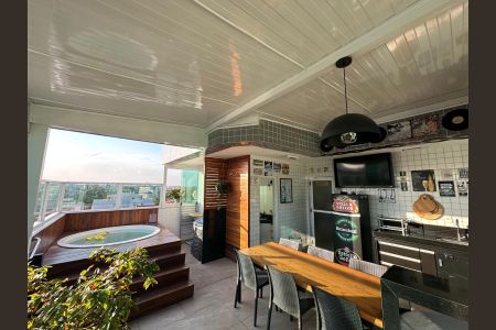 Apartamento para alugar com 150m², 4 quartos e 3 vagasVaranda