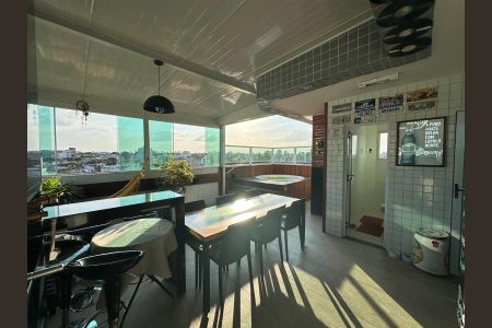 Apartamento para alugar com 150m², 4 quartos e 3 vagasVaranda