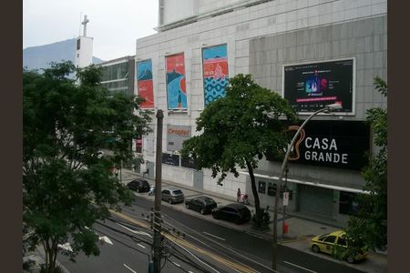 Apartamento à venda com 118m², 3 quartos e 1 vaga Apartamento à venda com 118m², 3 quartos e 1 vagaVista