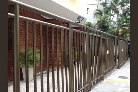 Apartamento à venda com 118m², 3 quartos e 1 vaga Apartamento à venda com 118m², 3 quartos e 1 vagaÁrea comum