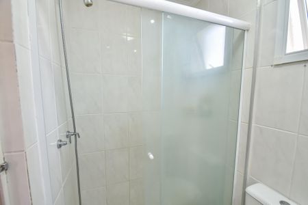 Apartamento à venda com 74m², 3 quartos e 2 vagasBanheiro da suíte