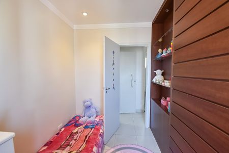 Apartamento à venda com 74m², 3 quartos e 2 vagasQuarto 2