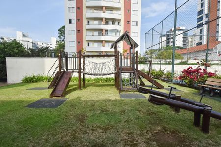 Apartamento à venda com 74m², 3 quartos e 2 vagasÁrea comum - Playground