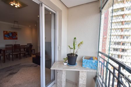 Varanda de apartamento à venda com 3 quartos, 74m² em Vila Monumento, São Paulo
