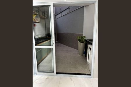 Varanda de casa para alugar com 3 quartos, 150m² em Parque Sao Domingos, São Paulo