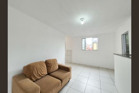 Sala de casa para alugar com 1 quarto, 50m² em Vila Carmosina, São Paulo
