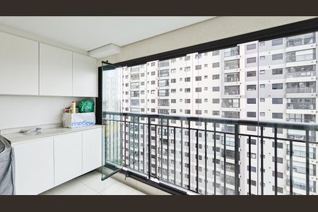 Sacada de apartamento à venda com 1 quarto, 40m² em Continental, Osasco