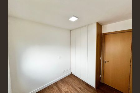 Apartamento à venda com 66m², 2 quartos e 1 vagaQuarto Suíte 1