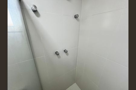 Apartamento à venda com 66m², 2 quartos e 1 vagaBanheiro da Suíte 2