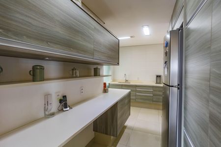Apartamento à venda com 112m², 3 quartos e 2 vagas Apartamento à venda com 112m², 3 quartos e 2 vagasCozinha