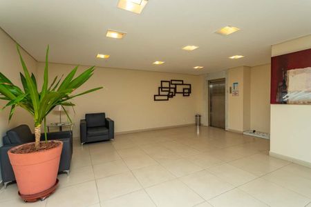 Apartamento à venda com 112m², 3 quartos e 2 vagas Apartamento à venda com 112m², 3 quartos e 2 vagasHall social