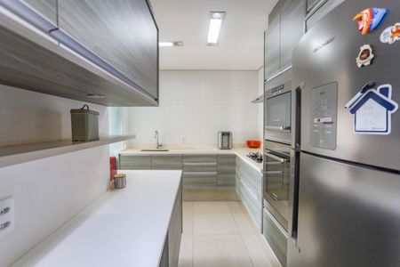 Apartamento à venda com 112m², 3 quartos e 2 vagas Apartamento à venda com 112m², 3 quartos e 2 vagasCozinha