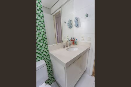 Apartamento à venda com 112m², 3 quartos e 2 vagas Apartamento à venda com 112m², 3 quartos e 2 vagasBanheiro social