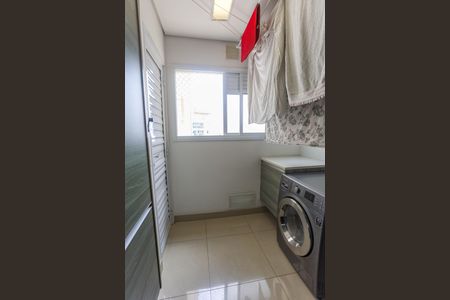Apartamento à venda com 112m², 3 quartos e 2 vagas Apartamento à venda com 112m², 3 quartos e 2 vagasÁrea de serviço