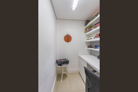 Apartamento à venda com 112m², 3 quartos e 2 vagas Apartamento à venda com 112m², 3 quartos e 2 vagasEscritório