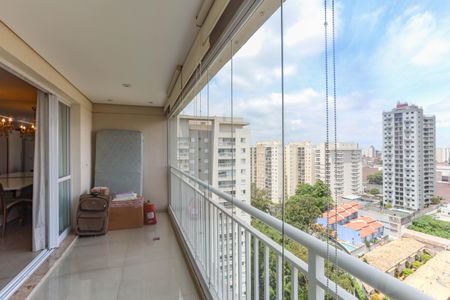 Apartamento à venda com 112m², 3 quartos e 2 vagas Apartamento à venda com 112m², 3 quartos e 2 vagasVaranda da sala