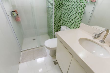 Apartamento à venda com 112m², 3 quartos e 2 vagas Apartamento à venda com 112m², 3 quartos e 2 vagasBanheiro social