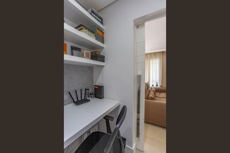 Apartamento à venda com 112m², 3 quartos e 2 vagas Apartamento à venda com 112m², 3 quartos e 2 vagasEscritório