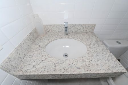 Apartamento à venda com 42m², 1 quarto e sem vagaBanheiro