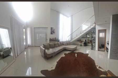 Sala de casa de condomínio para alugar com 3 quartos, 300m² em Jardim Bandeirantes, Sorocaba
