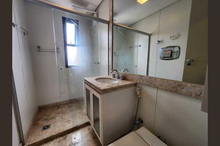 Apartamento para alugar com 120m², 3 quartos e 4 vagasBanheiro da Suíte