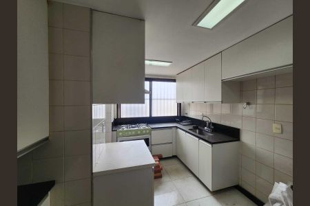 Apartamento para alugar com 120m², 3 quartos e 4 vagasCozinha