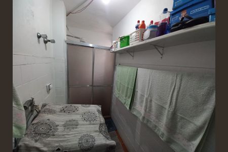 Banheiro de apartamento para alugar com 1 quarto, 52m² em Centro, São Vicente