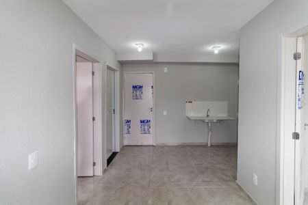 Sala de apartamento para alugar com 2 quartos, 35m² em Fazenda da Juta, São Paulo
