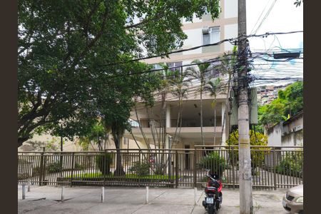 Apartamento à venda com 58m², 2 quartos e 1 vagaFachada e portaria