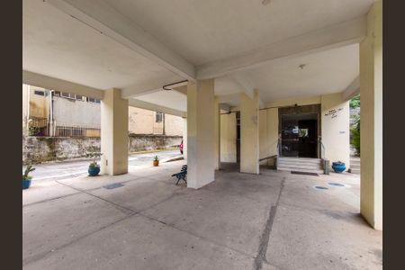 Apartamento à venda com 58m², 2 quartos e 1 vagaFachada e portaria