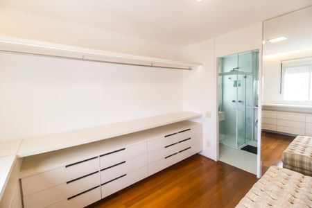 Apartamento para alugar com 201m², 2 quartos e 4 vagasCloset da Suíte 1
