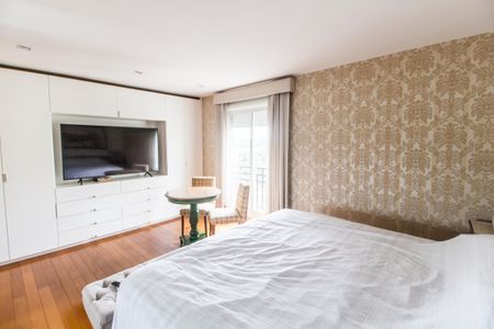 Apartamento para alugar com 201m², 2 quartos e 4 vagasSuíte 1