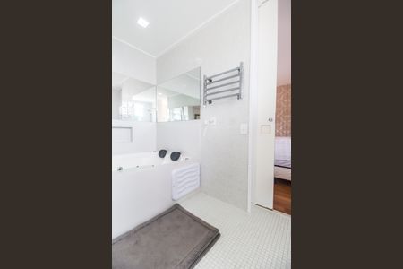 Apartamento para alugar com 201m², 2 quartos e 4 vagasBanheiro da Suíte 1