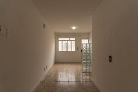 Sala de apartamento para alugar com 2 quartos, 40m² em Planalto, Belo Horizonte