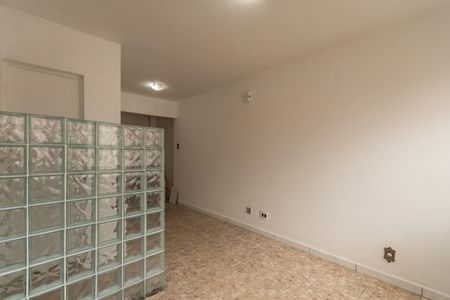 Sala de apartamento para alugar com 2 quartos, 40m² em Planalto, Belo Horizonte