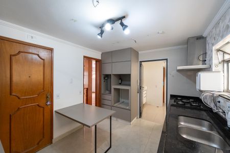 Apartamento para alugar com 105m², 4 quartos e 2 vagas Apartamento para alugar com 105m², 4 quartos e 2 vagasCozinha