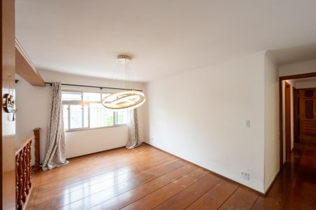 Apartamento para alugar com 105m², 4 quartos e 2 vagas Apartamento para alugar com 105m², 4 quartos e 2 vagasSala