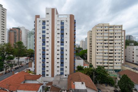 Apartamento para alugar com 105m², 4 quartos e 2 vagas Apartamento para alugar com 105m², 4 quartos e 2 vagasVista do Quarto 2