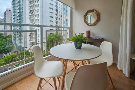 varanda de apartamento para alugar com 2 quartos, 86m² em Centro, Guarujá