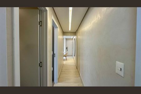 Apartamento à venda com 65m², 2 quartos e 2 vagasCorredor